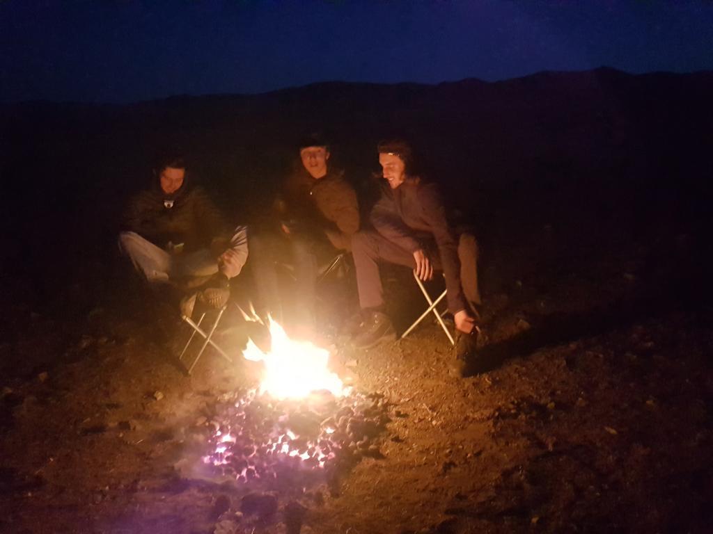 Vast Mongolia Tour & Hostel Улан-Батор Екстер'єр фото
